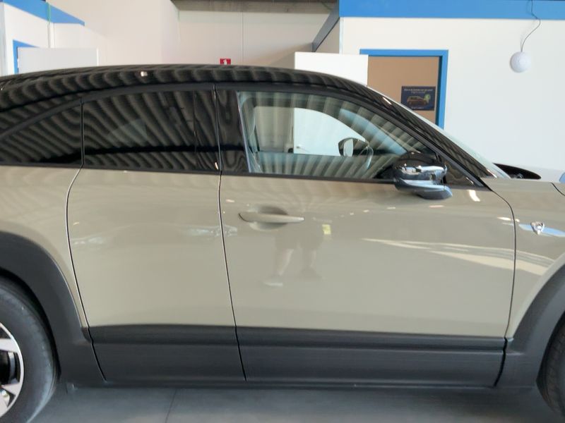 Mazda MX-30 electric drive 125 kW Makoto R-EV — zdjęcie 7