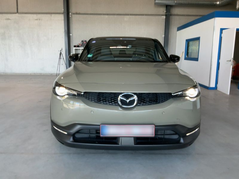 Mazda MX-30 electric drive 125 kW Makoto R-EV — zdjęcie 9