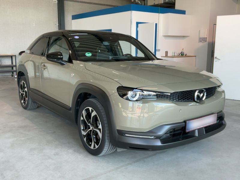 Mazda MX-30 electric drive 125 kW Makoto R-EV — zdjęcie 8