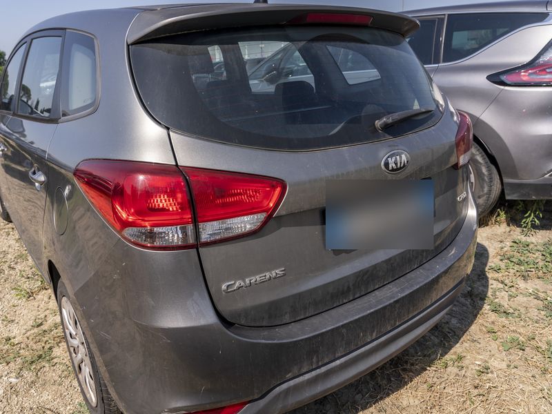 Kia Carens 1.7 CRDi Cool — zdjęcie 4