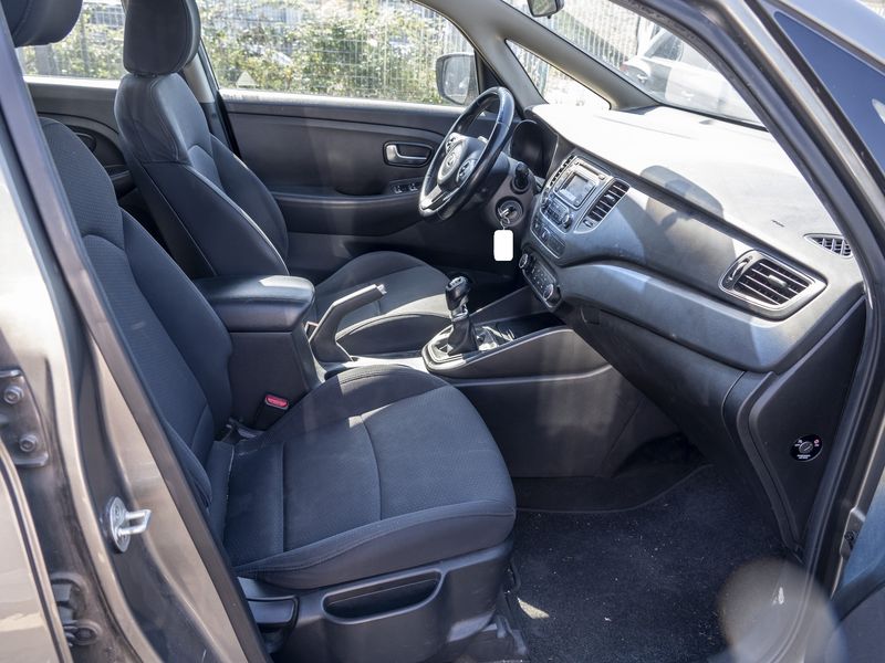 Kia Carens 1.7 CRDi Cool — zdjęcie 10