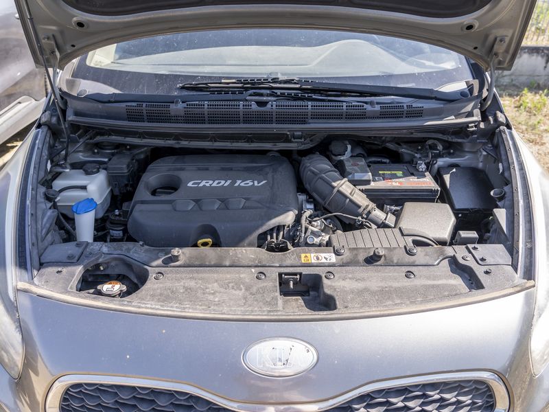 Kia Carens 1.7 CRDi Cool — zdjęcie 8