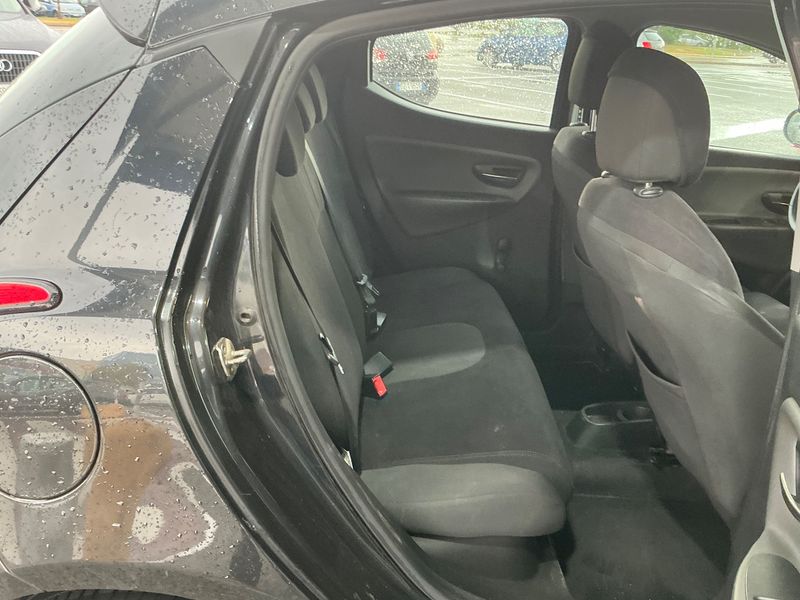 Lancia Ypsilon 1.2 GPL Gold 2012 – снимка 19