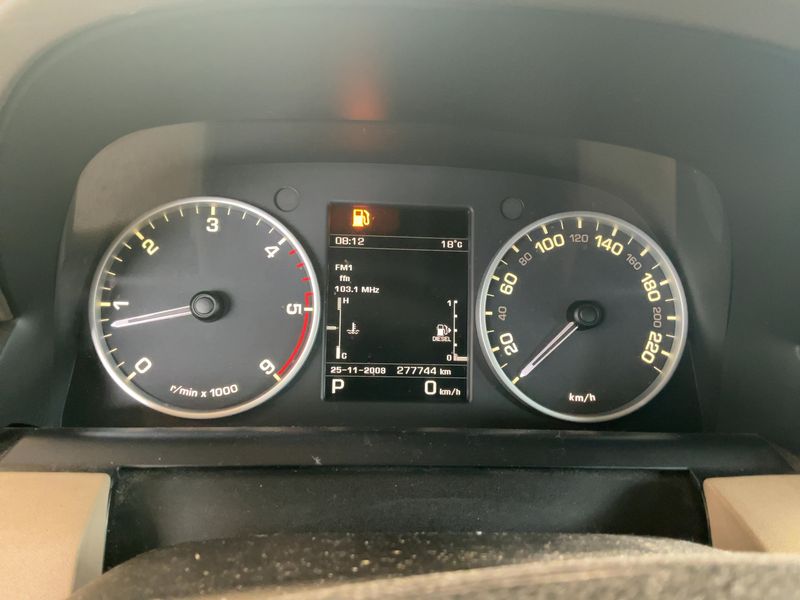 Land Rover Discovery 4 3.0 TD V6 SDV6 HSE — zdjęcie 13
