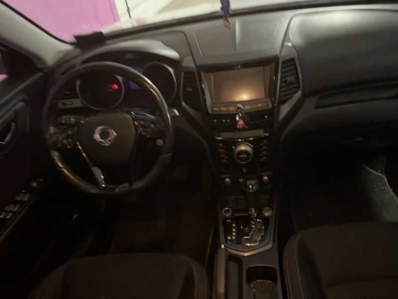 Ssangyong XLV 1.6 Turbodiesel Crystal 4x2 — zdjęcie 12