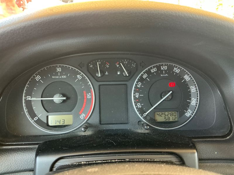 Skoda Superb 1.9 TDI Collection — zdjęcie 4