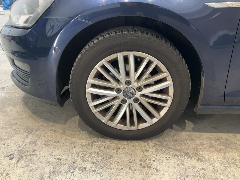 Volkswagen Golf VII 1.2 TSI Cup BlueMotion Tech 2015 – снимка 3