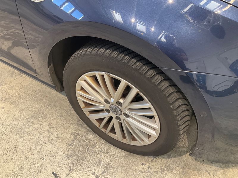 Volkswagen Golf VII 1.2 TSI Cup BlueMotion Tech 2015 – снимка 33