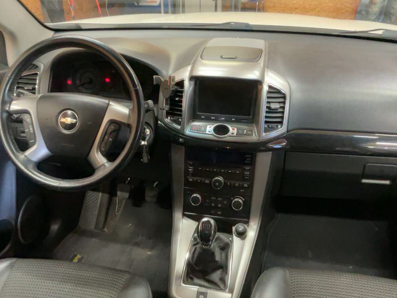 Chevrolet Captiva 2.2 Diesel D LT 2WD — zdjęcie 12