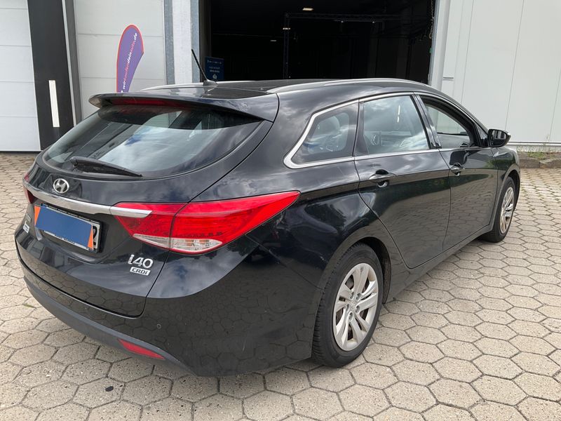 Hyundai i40 1.7 CRDi 5 Star Edition — zdjęcie 2