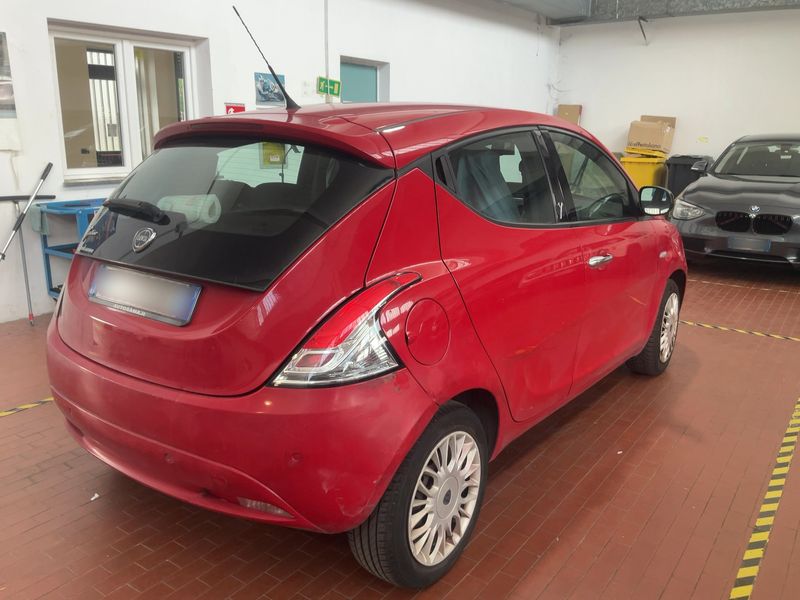 Lancia Ypsilon 1.2 Gold 2018 – снимка 8