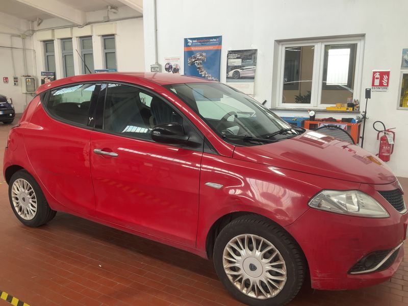 Lancia Ypsilon 1.2 Gold 2018 – снимка 12
