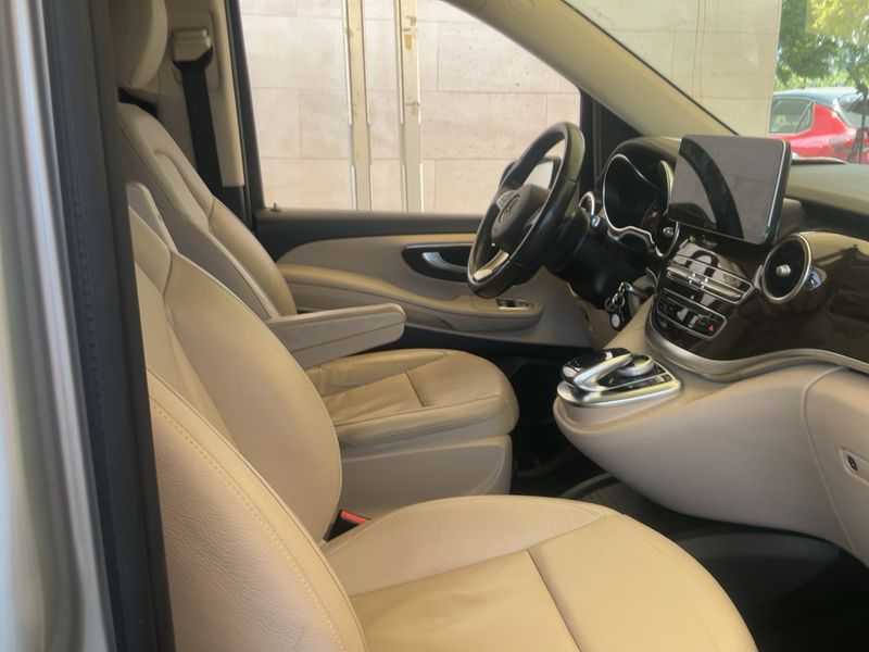 Mercedes-Benz V-Klasse V 250 d lang Avantgarde — zdjęcie 11