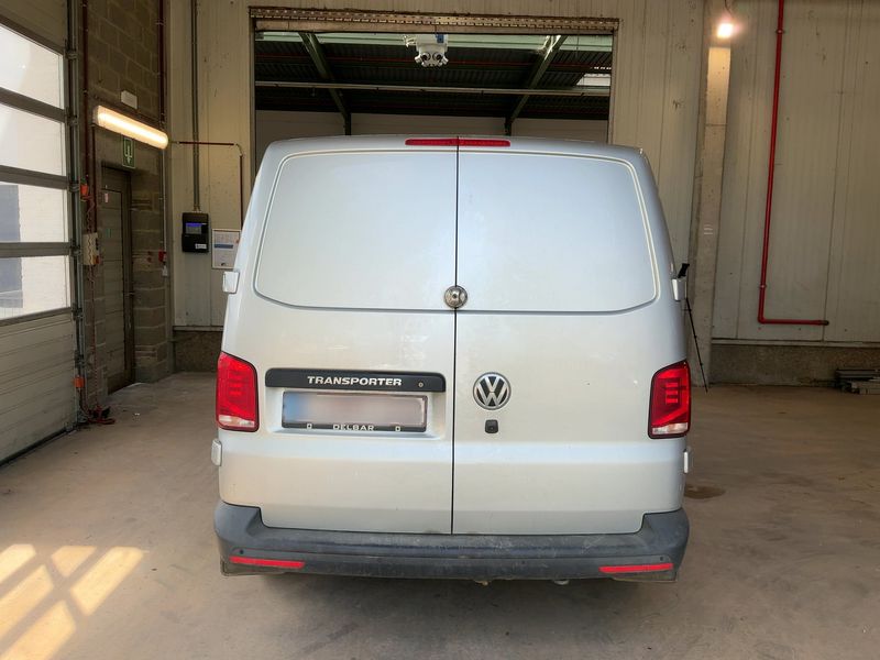 Volkswagen T6 Transporter 2.0 TDI Kasten FWD — zdjęcie 5