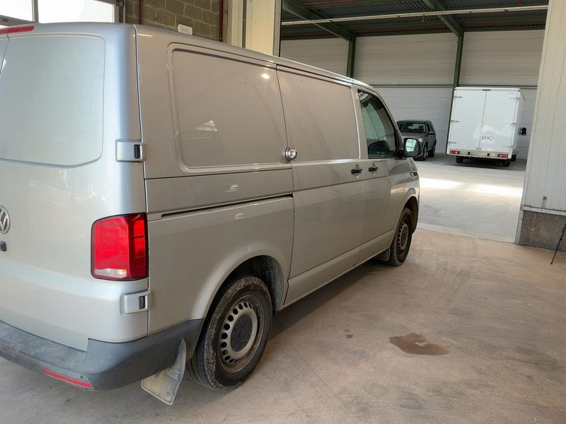 Volkswagen T6 Transporter 2.0 TDI Kasten FWD — zdjęcie 6