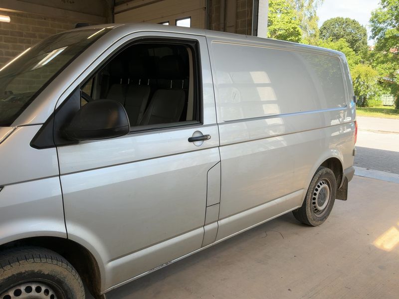Volkswagen T6 Transporter 2.0 TDI Kasten FWD — zdjęcie 4