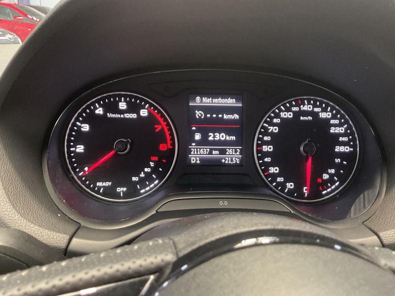Audi Q2 1.4 TFSI ACT Sport — zdjęcie 13