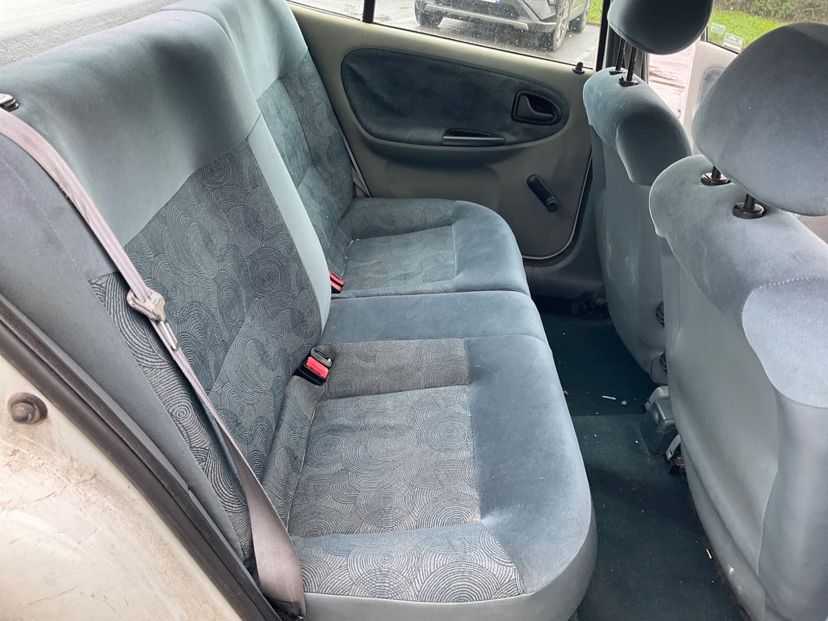 Renault Megane 1996 — photo 8