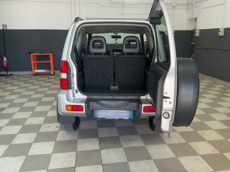 Suzuki Jimny 1.5 DDiS Club — zdjęcie 10