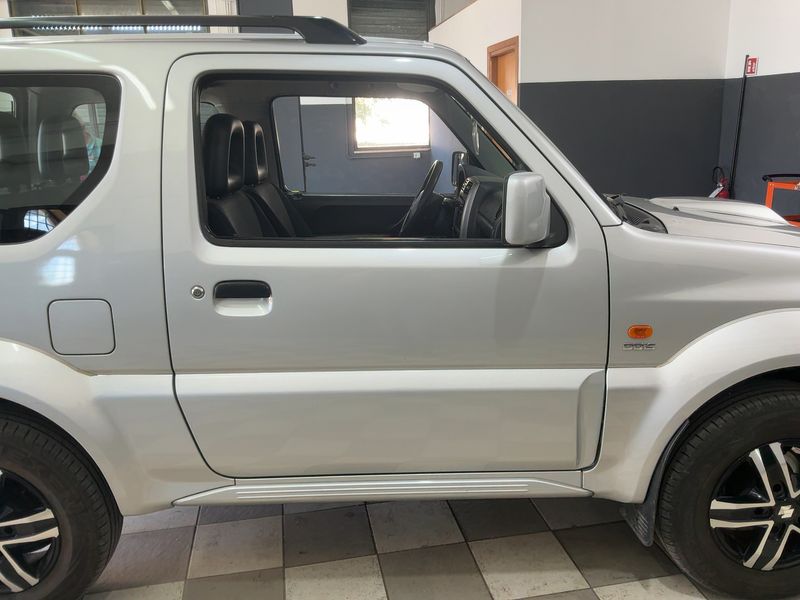 Suzuki Jimny 1.5 DDiS Club — zdjęcie 7