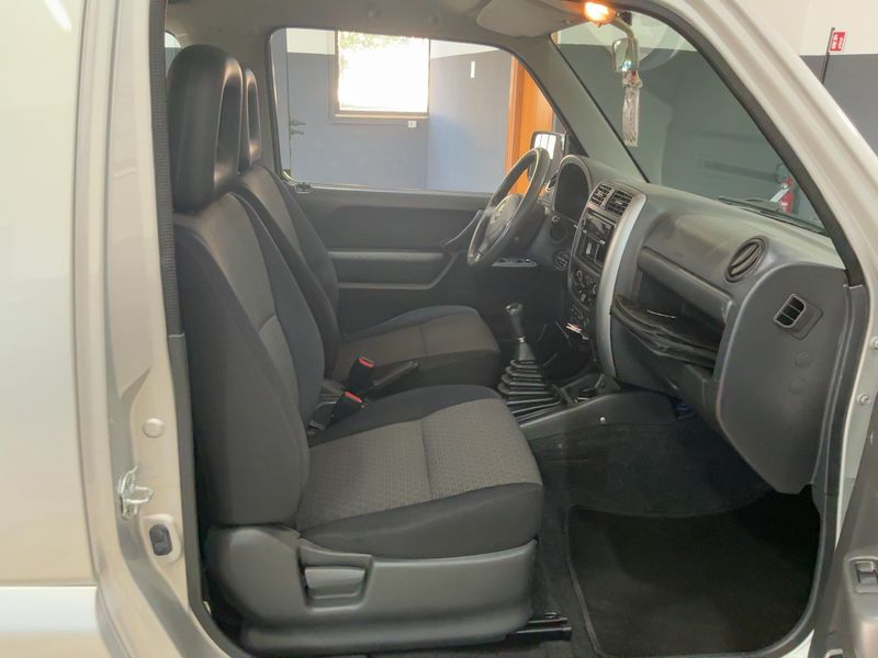 Suzuki Jimny 1.5 DDiS Club — zdjęcie 11