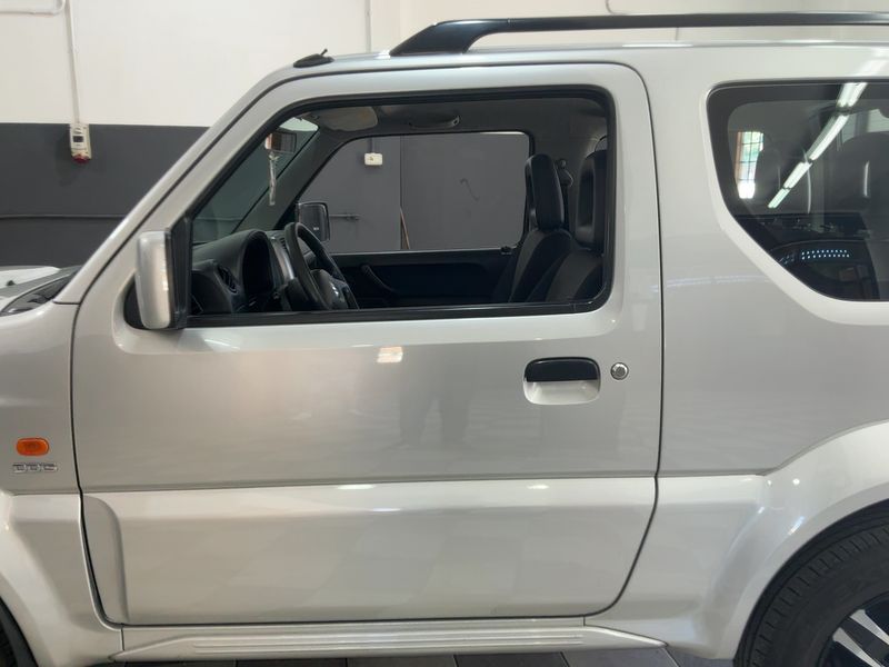 Suzuki Jimny 1.5 DDiS Club — zdjęcie 4