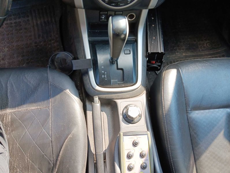 Isuzu D-MAX 2.5 Twin Turbodiesel Double Cab Custom 4WD — zdjęcie 22