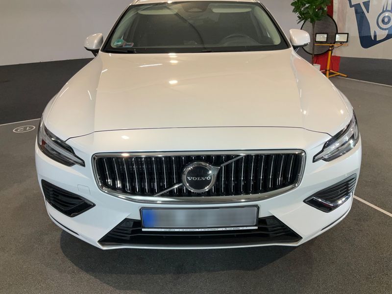 Volvo V60 2.0 T6 Recharge Plug-in Hybrid Core AWD 2024 – снимка 26