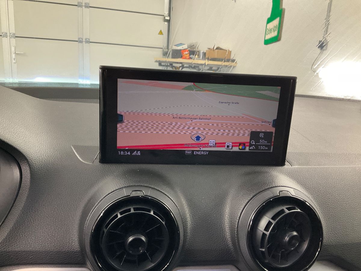 Audi Q2 2019 — photo 23