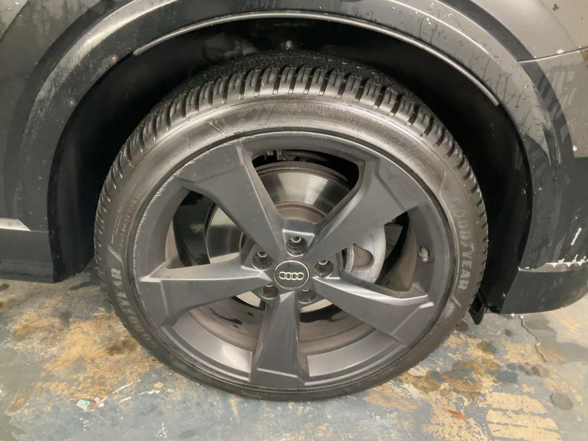 Audi Q2 2019 — photo 12