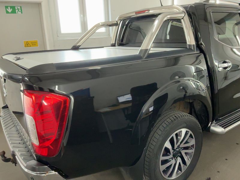 Nissan NP300 Pick-up 2.3 dCi Tekna Double Cab 4x4 — zdjęcie 6