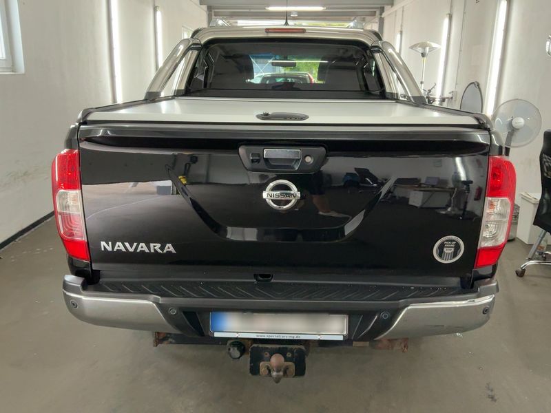 Nissan NP300 Pick-up 2.3 dCi Tekna Double Cab 4x4 — zdjęcie 5