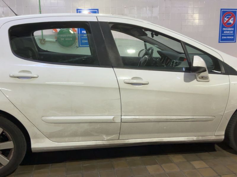 Peugeot 308 1.6 HDi Sport 2010 – снимка 10