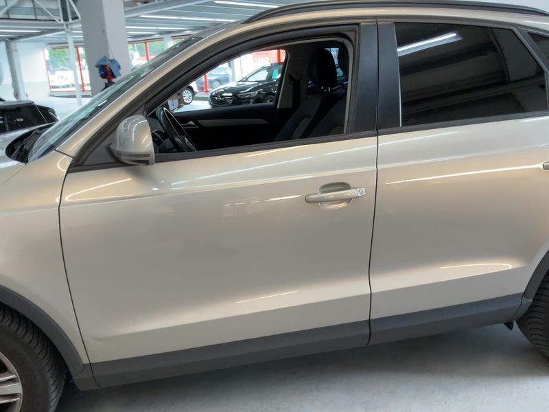 Audi Q3 2.0 TFSI quattro — zdjęcie 4