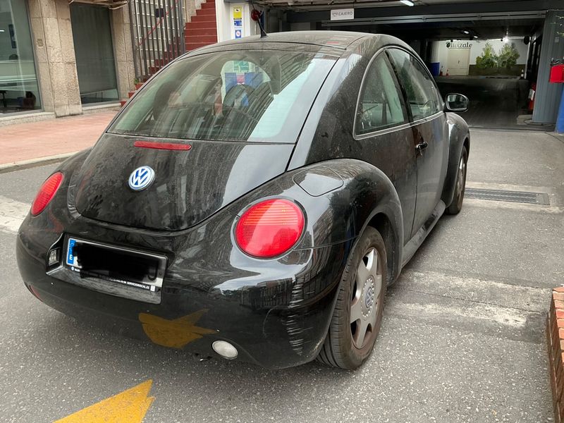 Volkswagen New Beetle 1.8 Turbo — zdjęcie 2