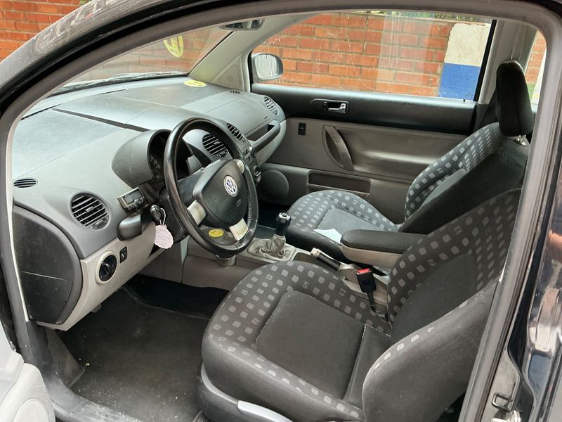 Volkswagen New Beetle 1.8 Turbo — zdjęcie 3