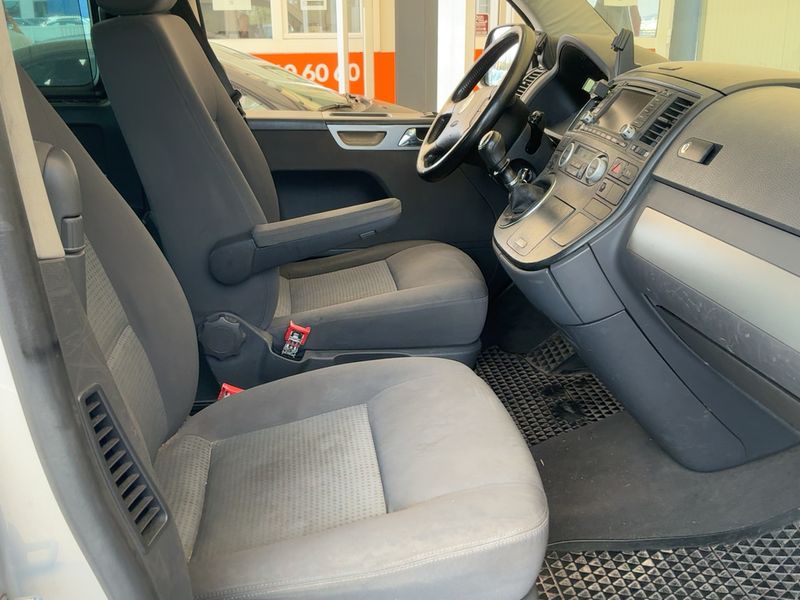 Volkswagen T5 Multivan 2.5 TDI Comfortline — zdjęcie 11