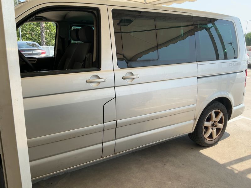 Volkswagen T5 Multivan 2.5 TDI Comfortline — zdjęcie 4