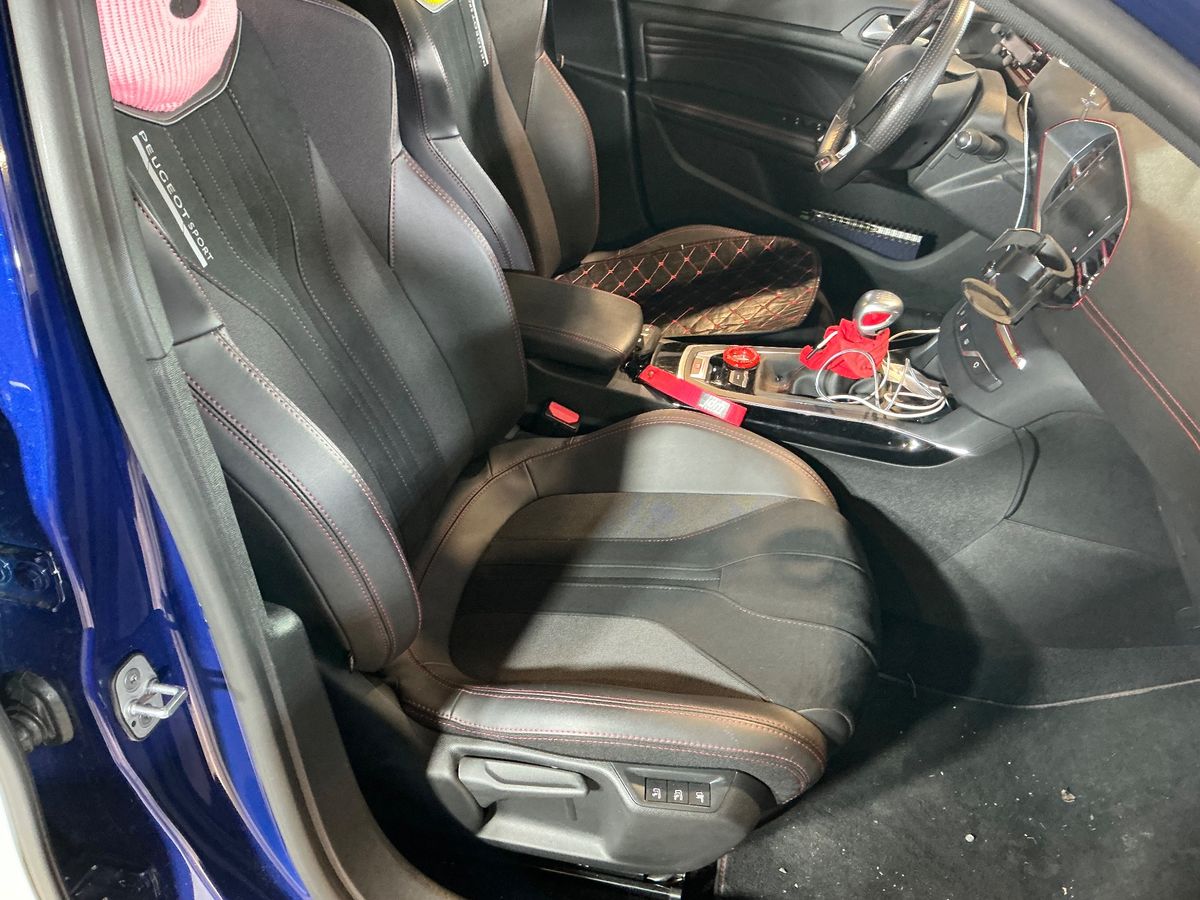 Peugeot 308 2018 — photo 35