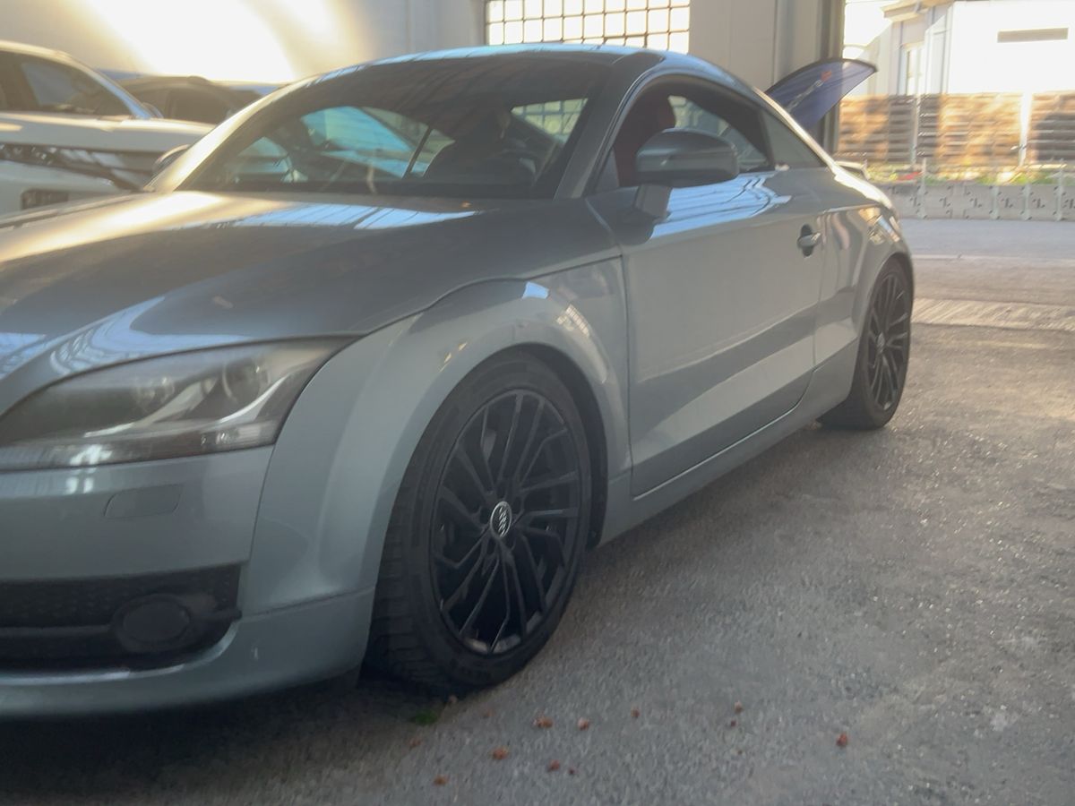 Audi TT 3.2 V6 quattro Coupe