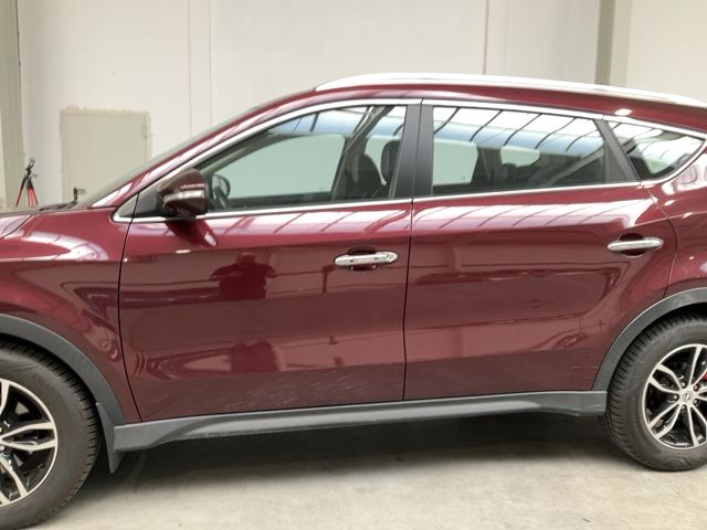 DFSK Glory 580 1.5 Turbo Luxury — zdjęcie 4