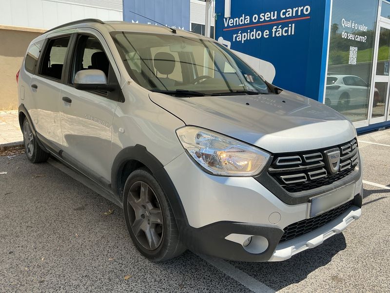 Dacia Lodgy 1.5 dCi Diesel Stepway Celebration — zdjęcie 8