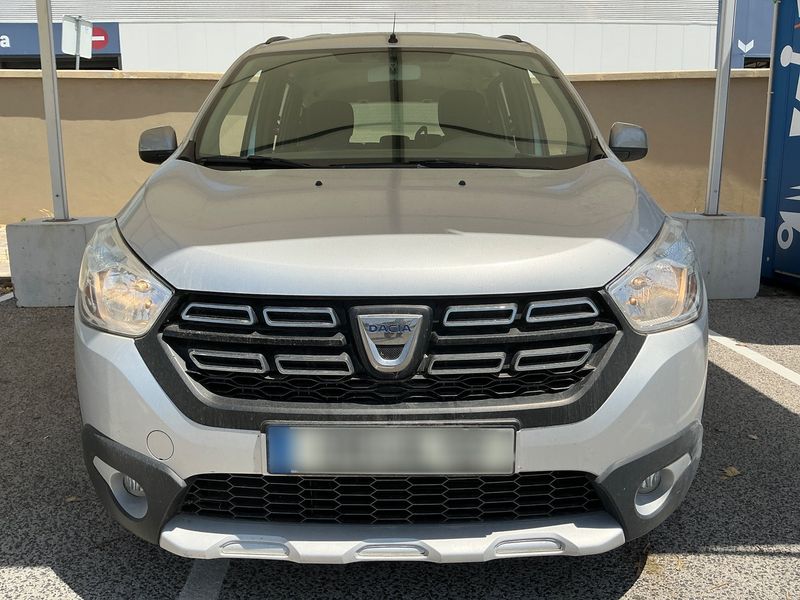 Dacia Lodgy 1.5 dCi Diesel Stepway Celebration — zdjęcie 9