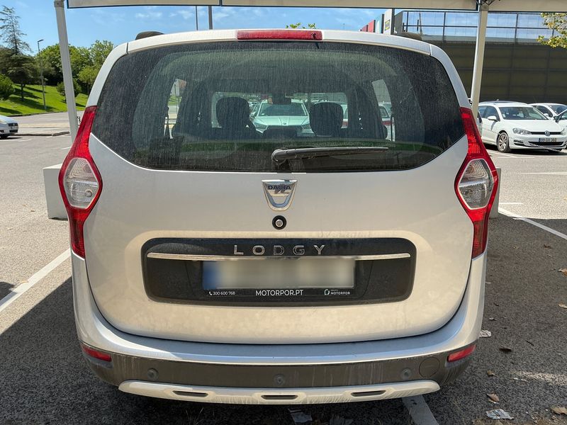 Dacia Lodgy 1.5 dCi Diesel Stepway Celebration — zdjęcie 5