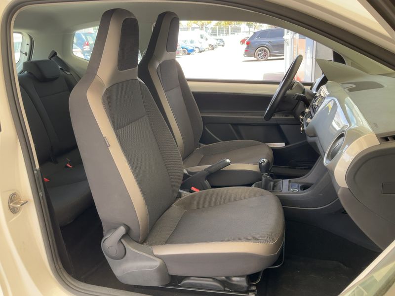 Volkswagen up! 1.0 High up! — zdjęcie 11