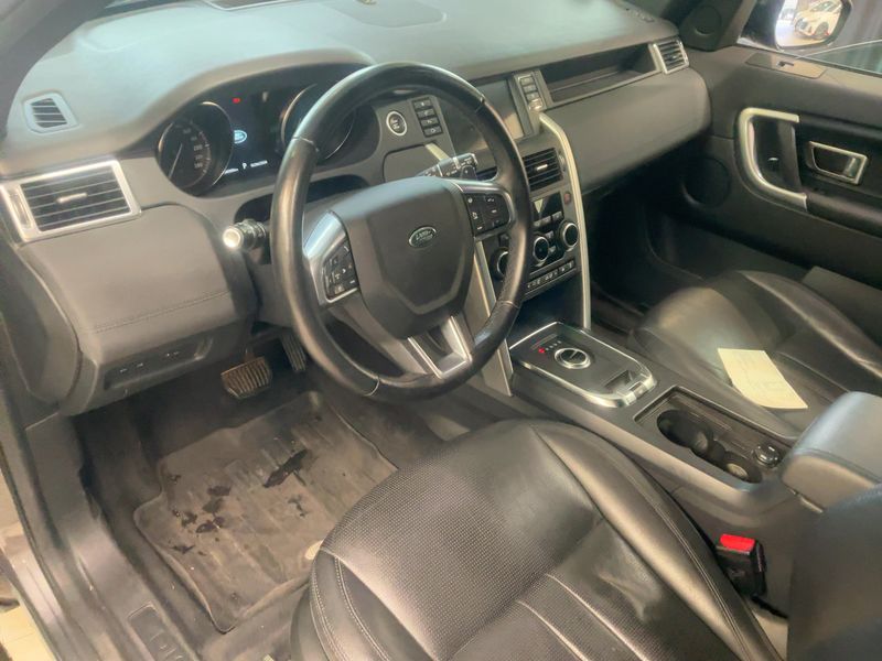 Land Rover Discovery Sport 2.0 Turbo HSE — zdjęcie 12