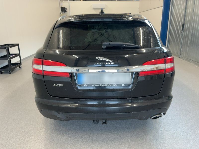 Jaguar XF 2.2 D — zdjęcie 5