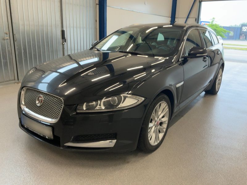Jaguar XF 2.2 D