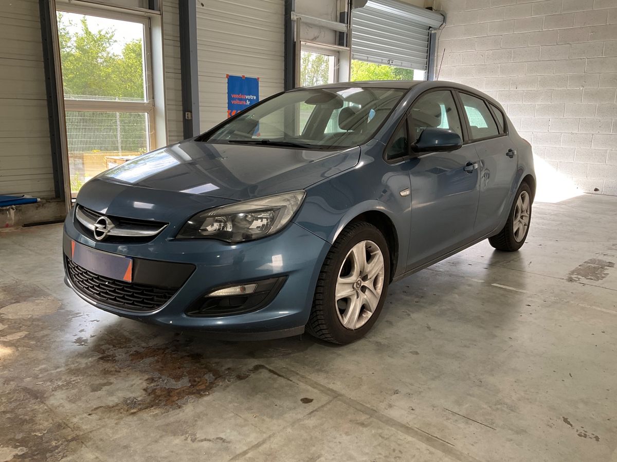 Opel Astra 2015