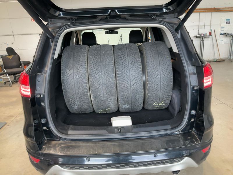 Ford Kuga 1.5 EcoBoost Individual 2015 – снимка 16
